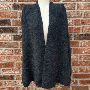 Renee C. grey wool-blend charcoal grey sweater / XL / Excellent condition